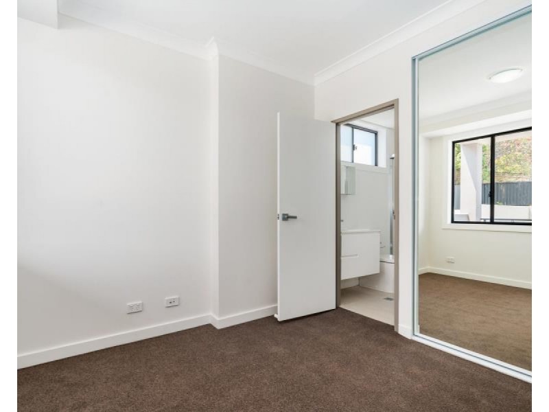16/8-12 Robilliard Street, Mays Hill NSW 2145